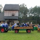 Sorbisches Erntedankfest: Einzug des Landvolkes aus Bröthen bei Hoyerswerda