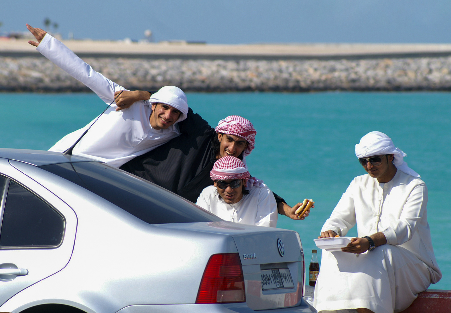 Sorgenfreie Jugend in Abu Dhabi