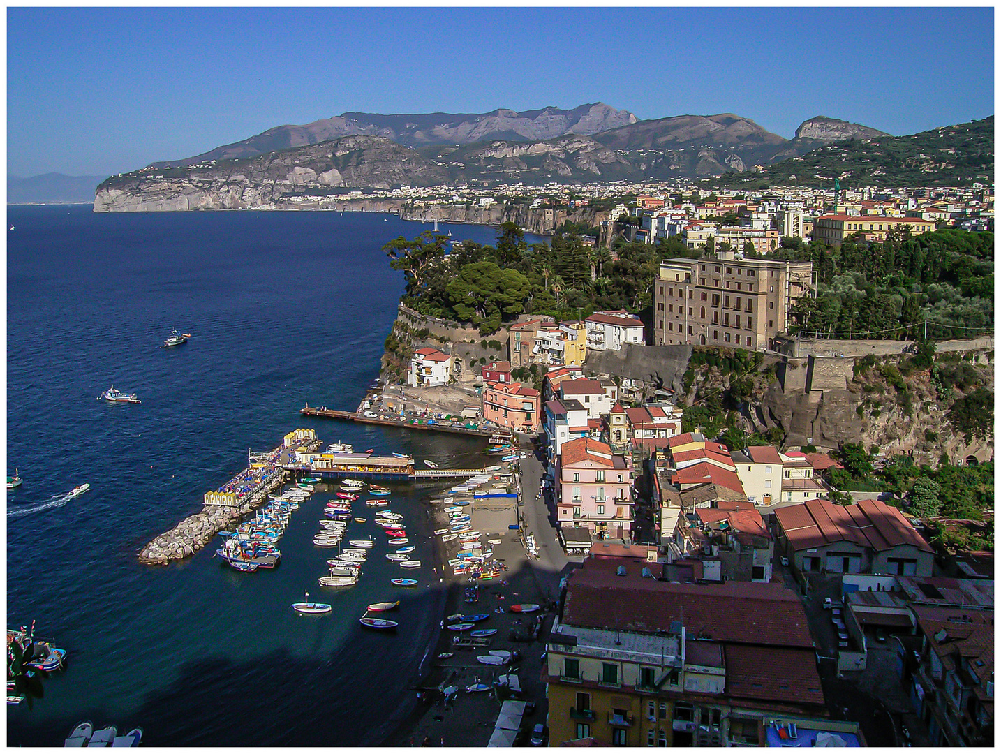 Sorrento 12