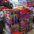 Sorrisi al mercato di Mandalay, Myanmar