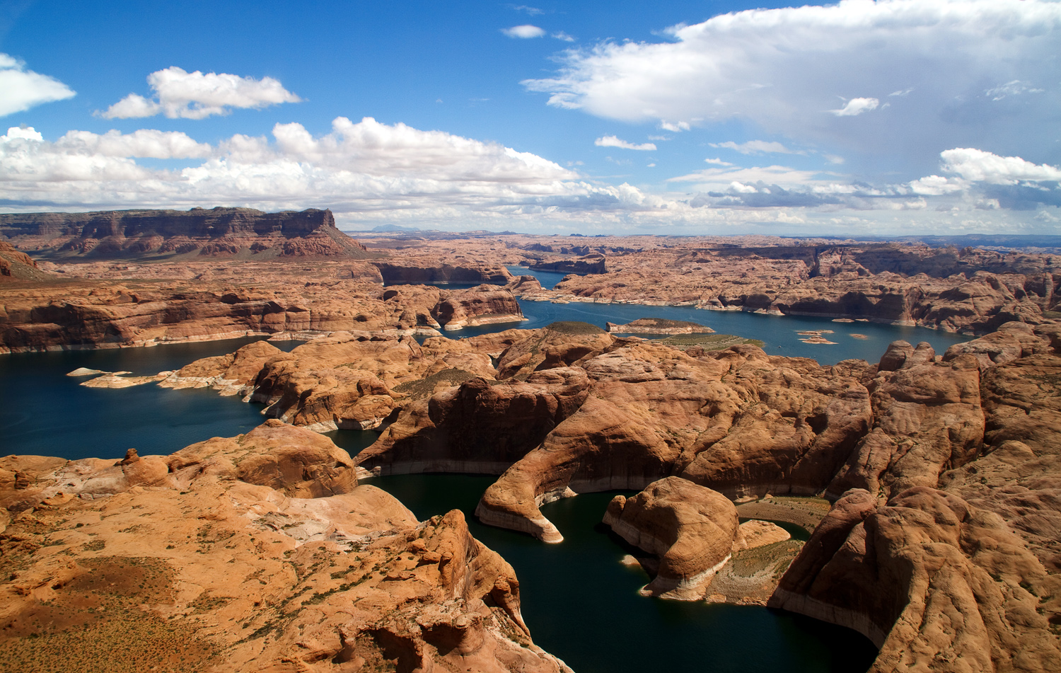 Sorvolando il lake Powell