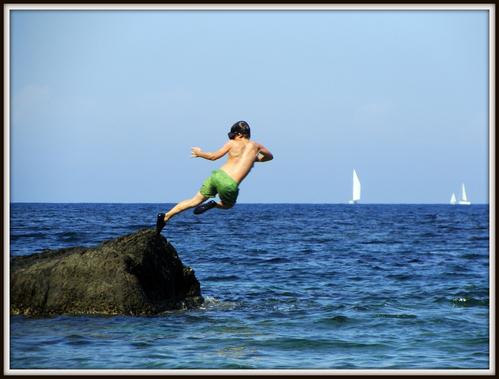 Sospeso sul mare