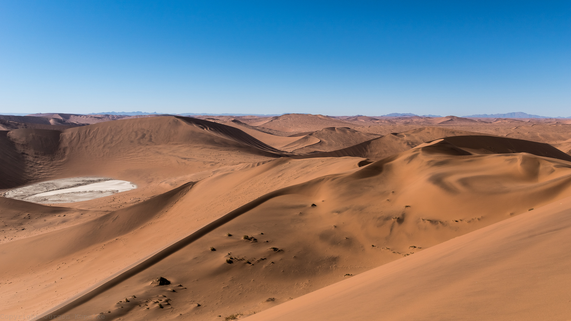 Sossusvlei....Blick vom Big Daddy