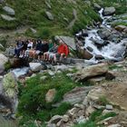 sosta al ponticello verso il rifugio Longoni