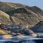 Sotto i monti, sopra il lago