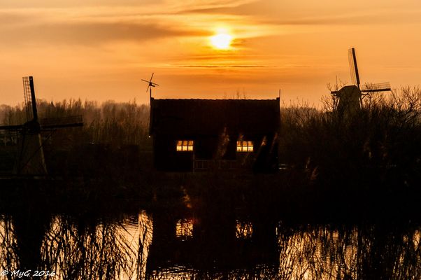 Soudain la maison se mit a me regarder !