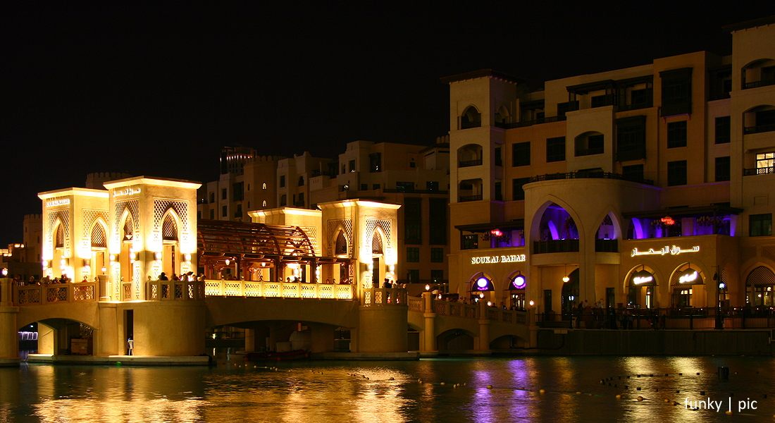 Souk Al Bahar at Night....