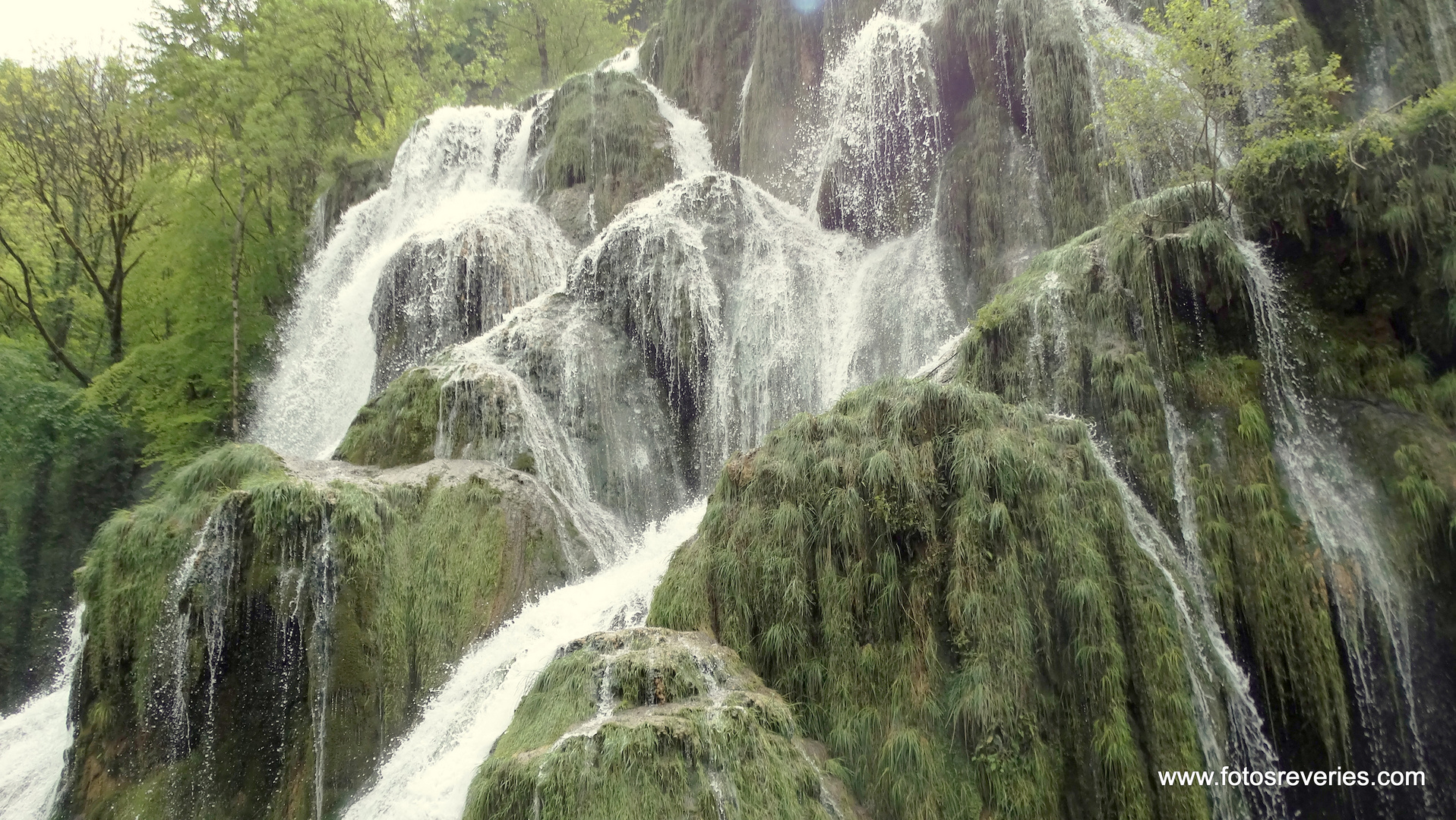 Source de la "Seille" à Baume les Messieurs" Jura France 