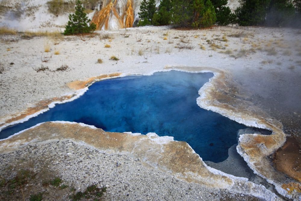 Source d eau chaude photo et image world america Source d eau chaude photo et image world america