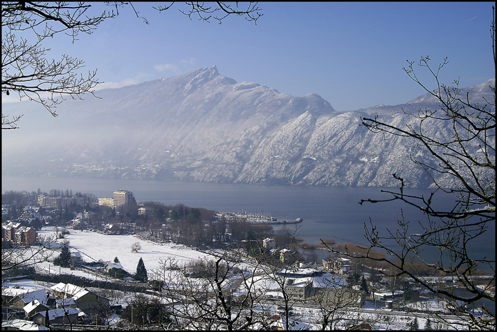 SOUS LA NEIGE