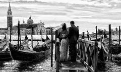 Sous la pluie à Venise .