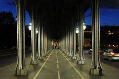 Sous le Metro