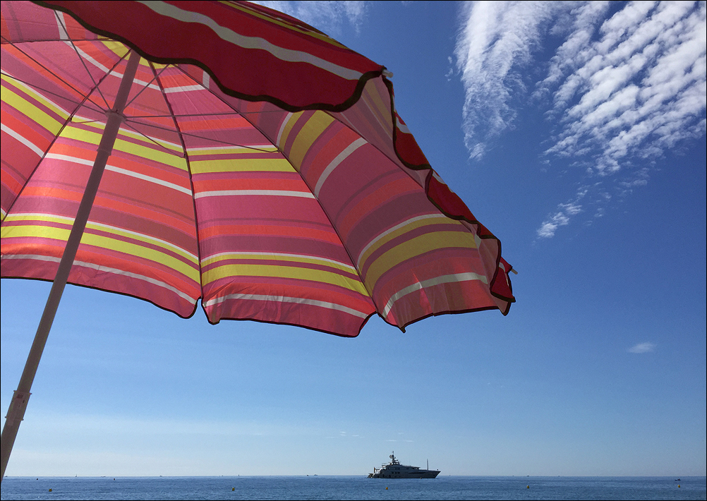 Sous le parasol 