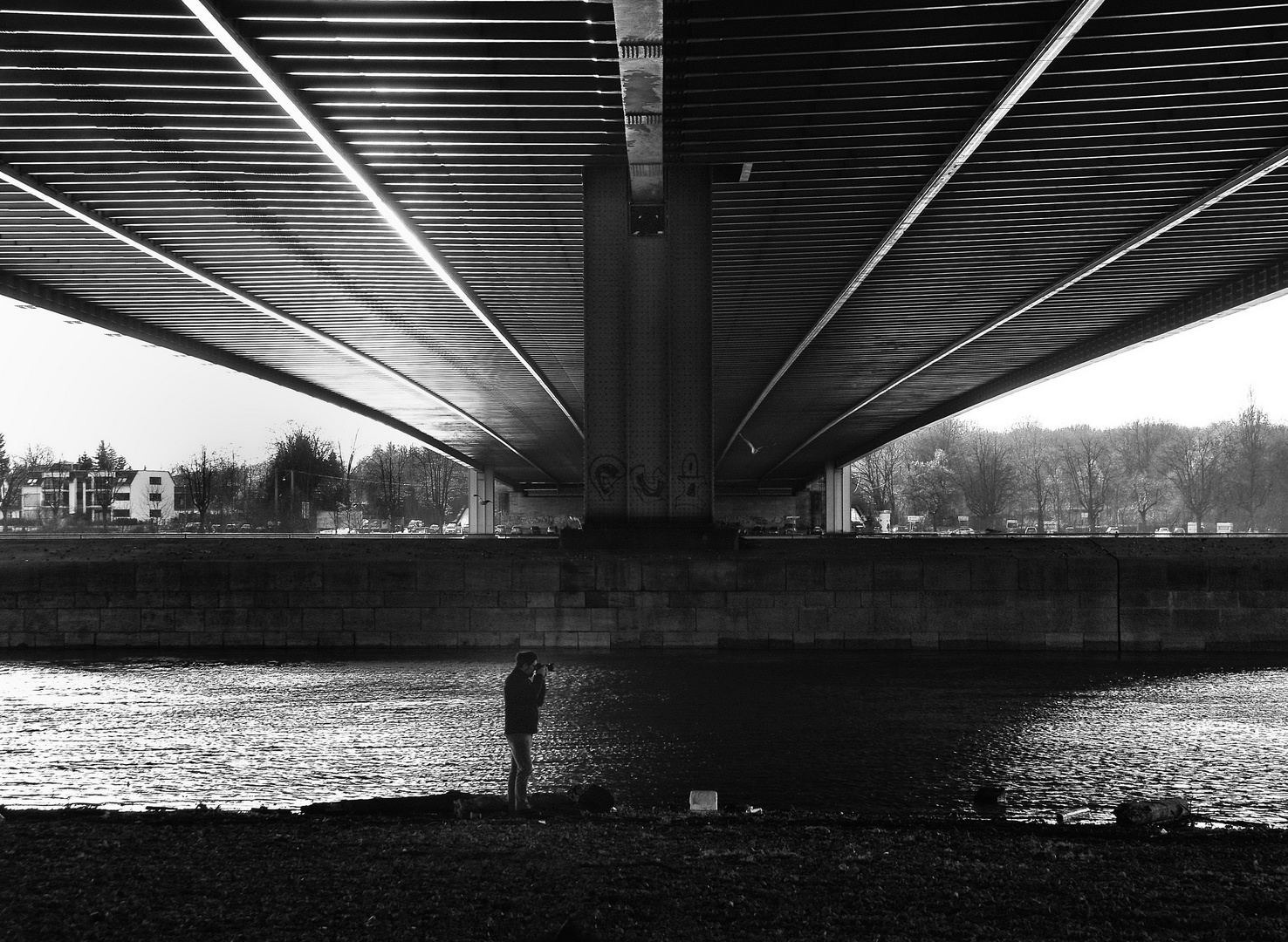 Sous le pont