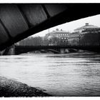 Sous le pont