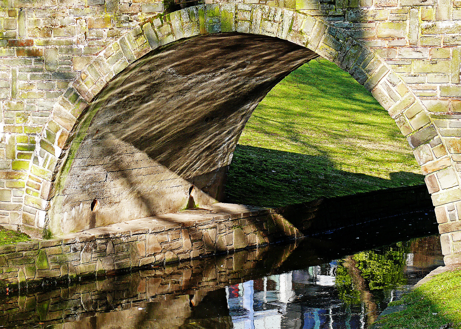 Sous le pont