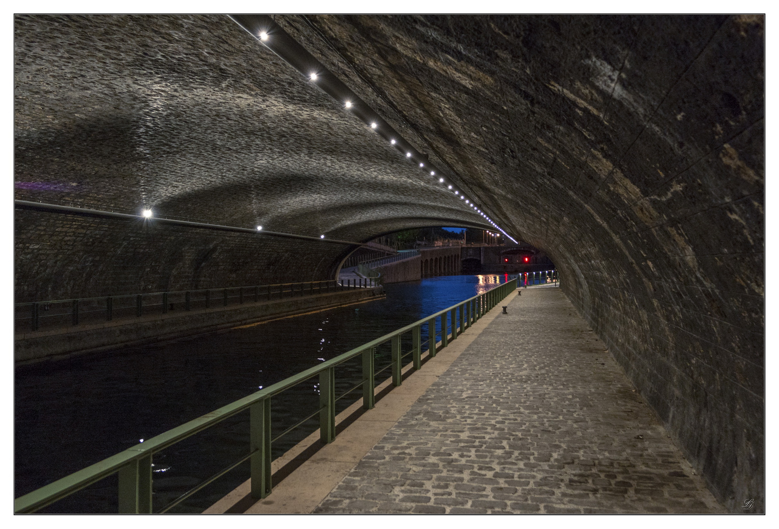 Sous le pont