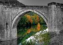 Sous le pont de Cahors. von Pierre LAVILLE 