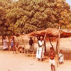 Sous les manguiers à l’entrée d’un village près du Bani