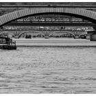 Sous les pont de Paris.....