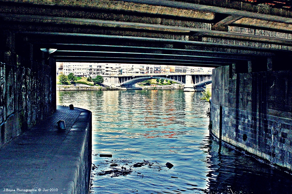 Sous les ponts !