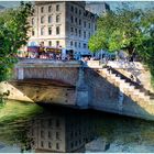 "Sous les ponts de Paris"...