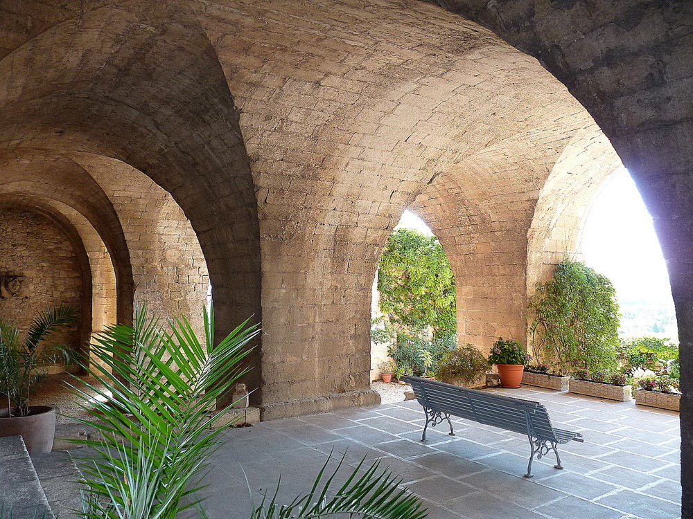 Soutènement de la terrasse des jardins, de l'Abbaye St André .