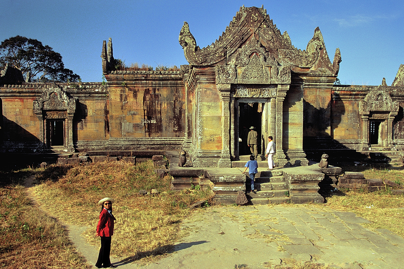 South entrance into the Gopura complex of Prasat Preah Vihear