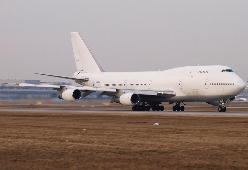 Southern Air Boeing 747-341(SF)