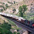 Southern Pacific Freight Train auf Weg durch die Rocky Mountains...