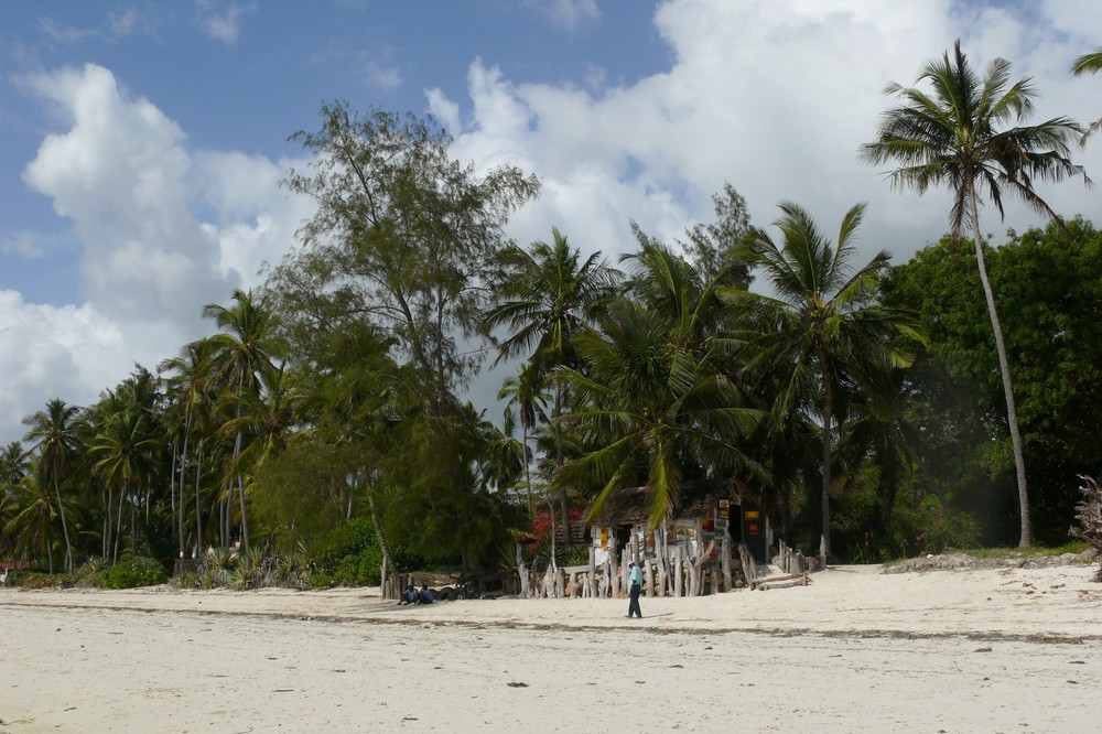 Souveniershop am Kikambala beach