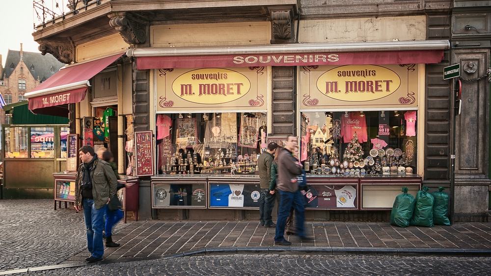 Souvenirs M. Moret