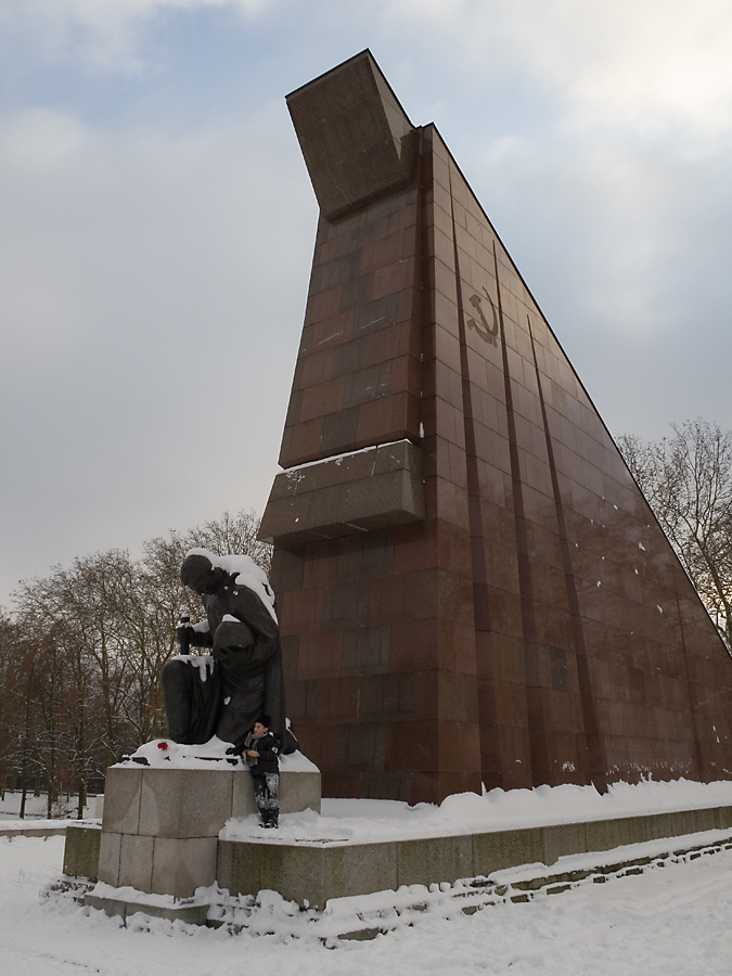 Sowjetisches Ehrenmal 2 (Berlin, Treptower Park)