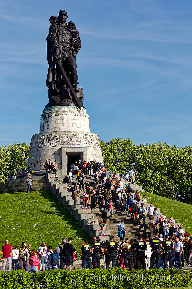 SOWJETISCHES EHRENMAL BERLIN TREPTOW #3