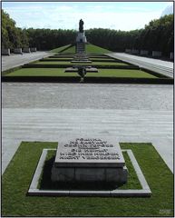 Sowjetisches Ehrenmal im Tretower Park