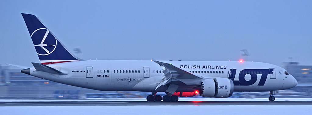 SP-LRA - LOT - Polish Airlines - Boeing 787-8 Dreamliner