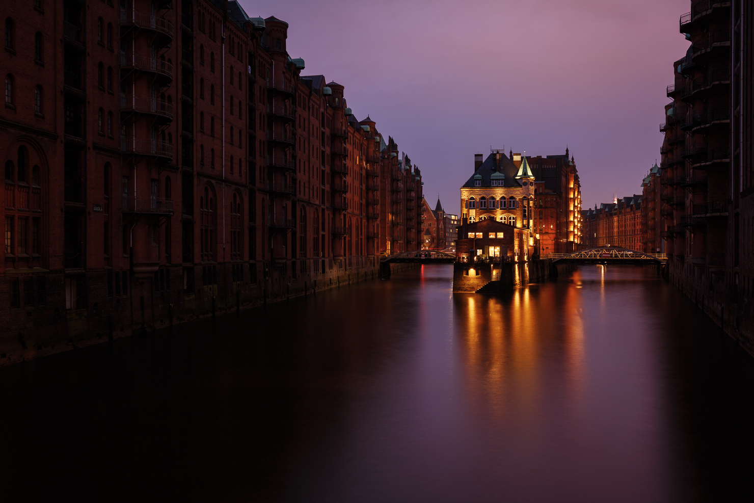 ~~ Spätabendliche Speicherstadt ~~