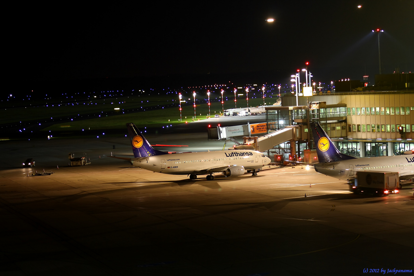 Spätabends auf dem Flughafen in Düsseldorf (2)