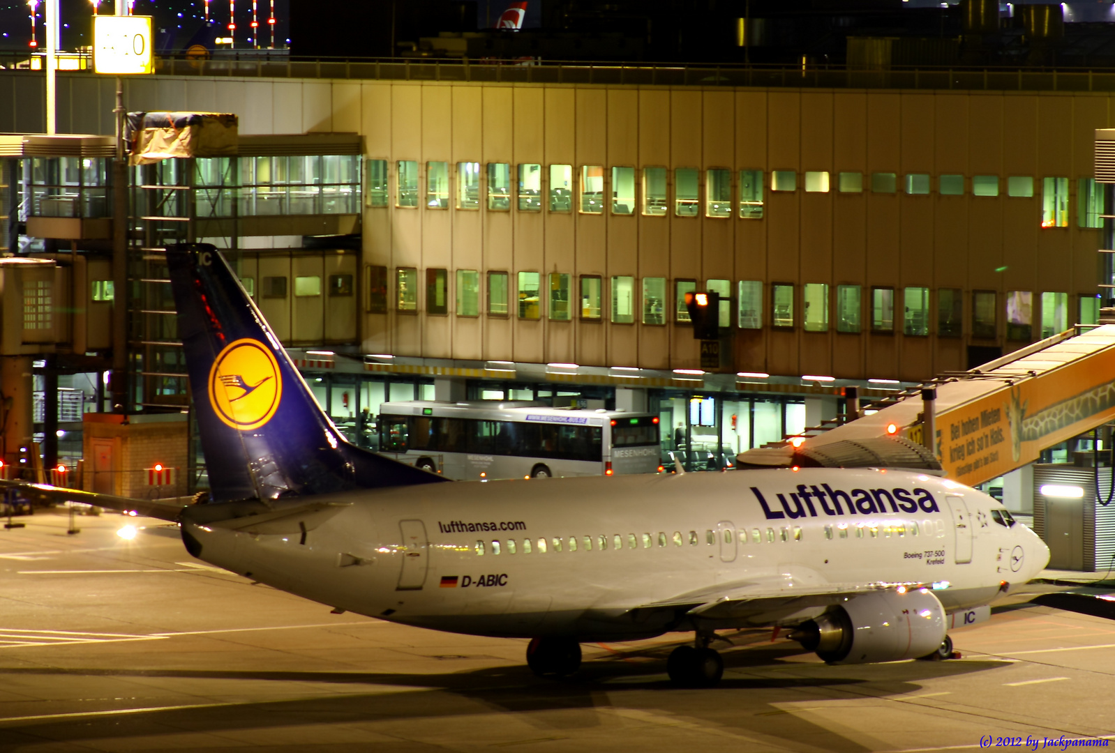 Spätabends auf dem Flughafen in Düsseldorf (4)