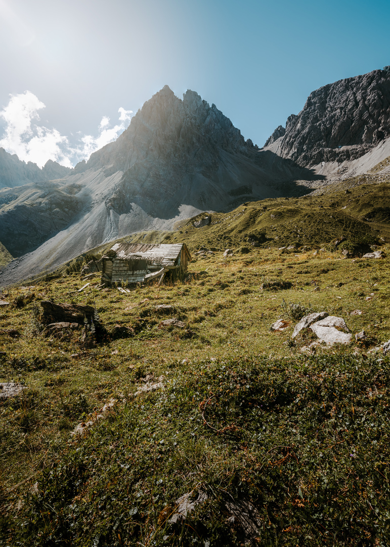 Späte Morgenstimmung in den Bergen