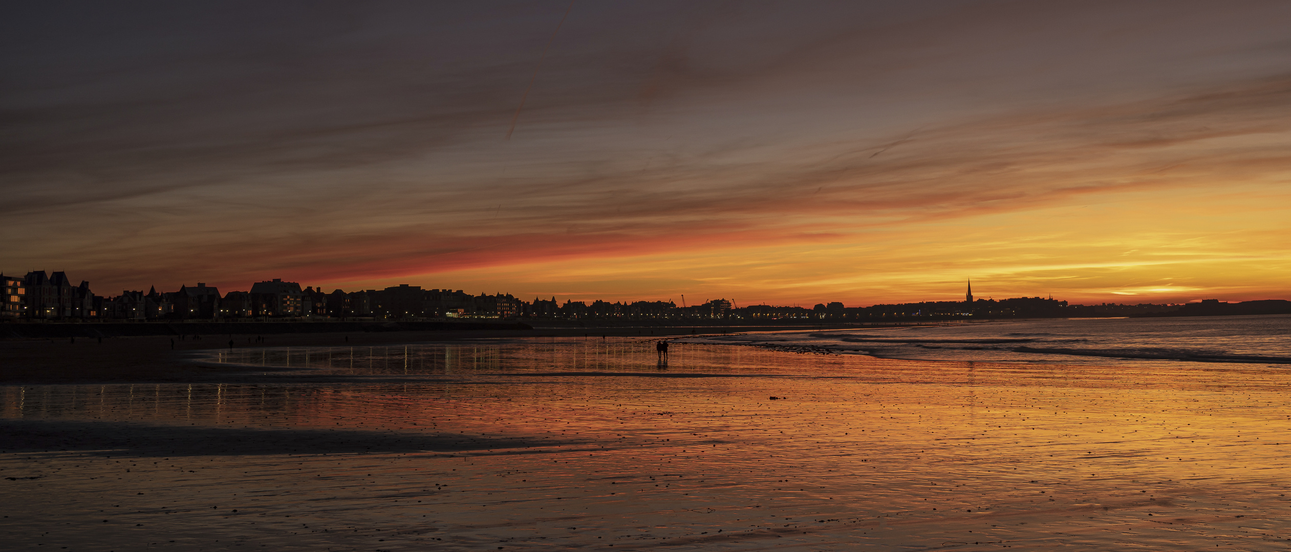 Später Abend in St. Malo Pano