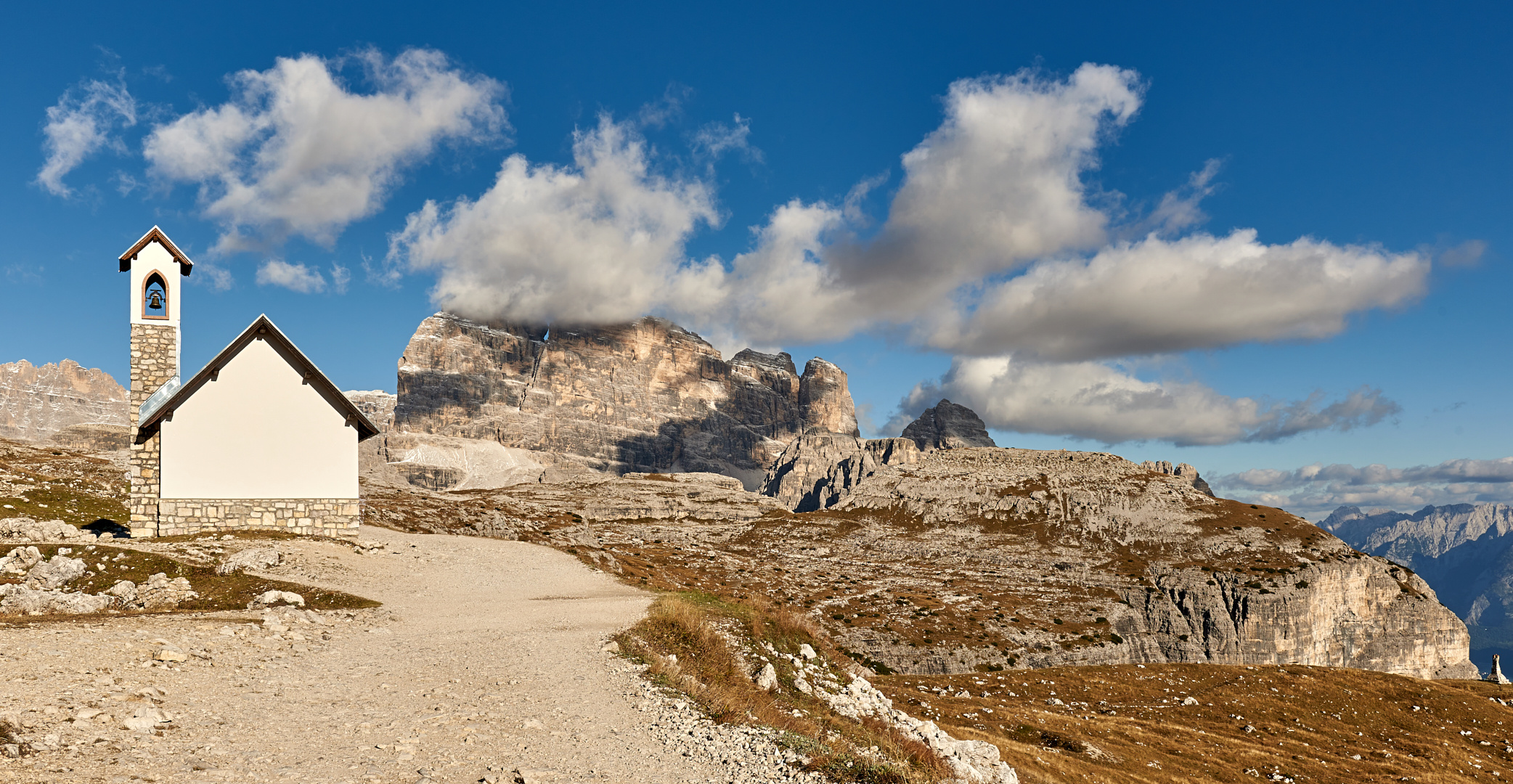 Später Nachmittag in den Sextener Dolomiten auf ca. 2300 m Höhe.