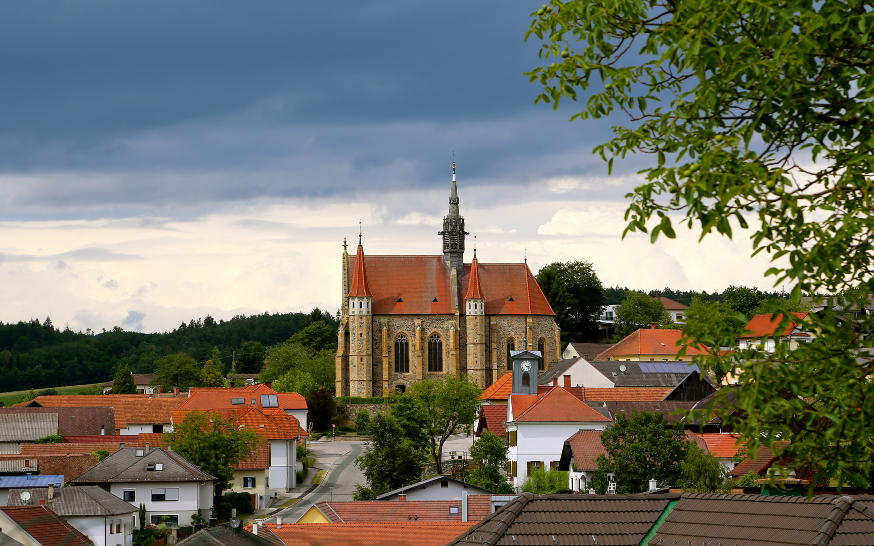 spätgotische Pfarrkirche „Mariae Himmelfahrt“ in Mariasdorf, Burgenland