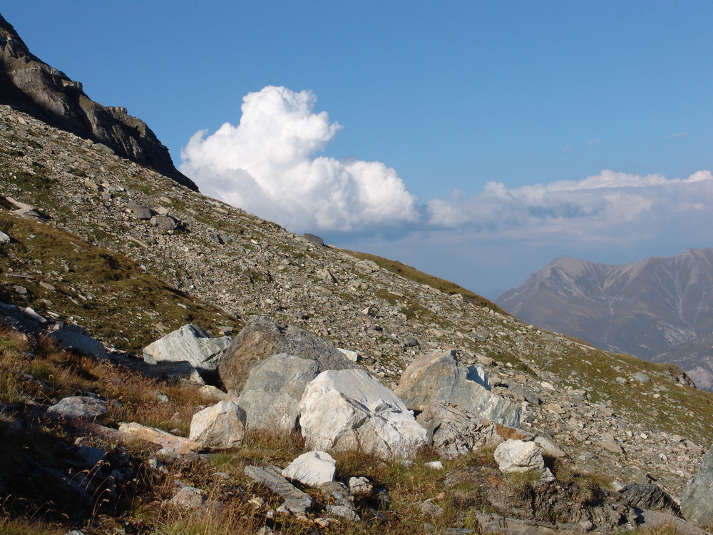 spätnachmittags oben in den Bergen