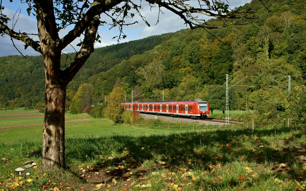 S(pätsommer)-Bahn