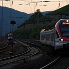 Spätsommerabend am Bahnhof Rüdesheim am Rhein