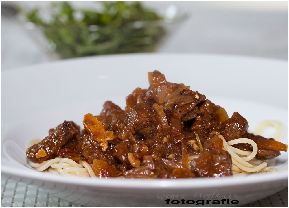 Spaghetti mit Ragout