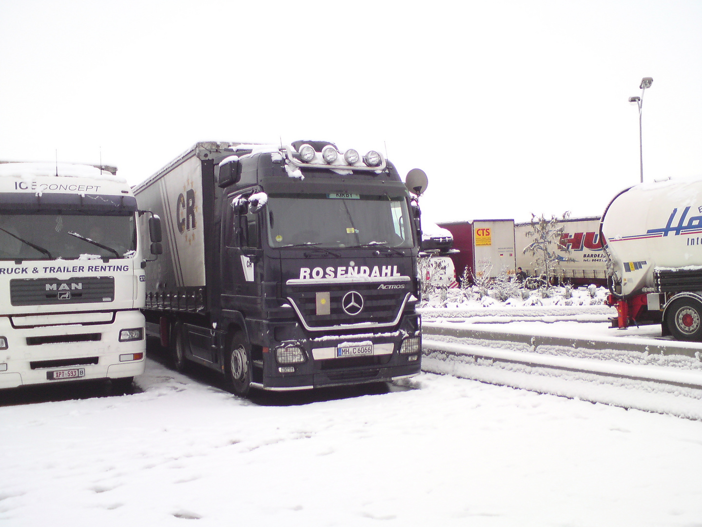 Spain-Liner im Schnee