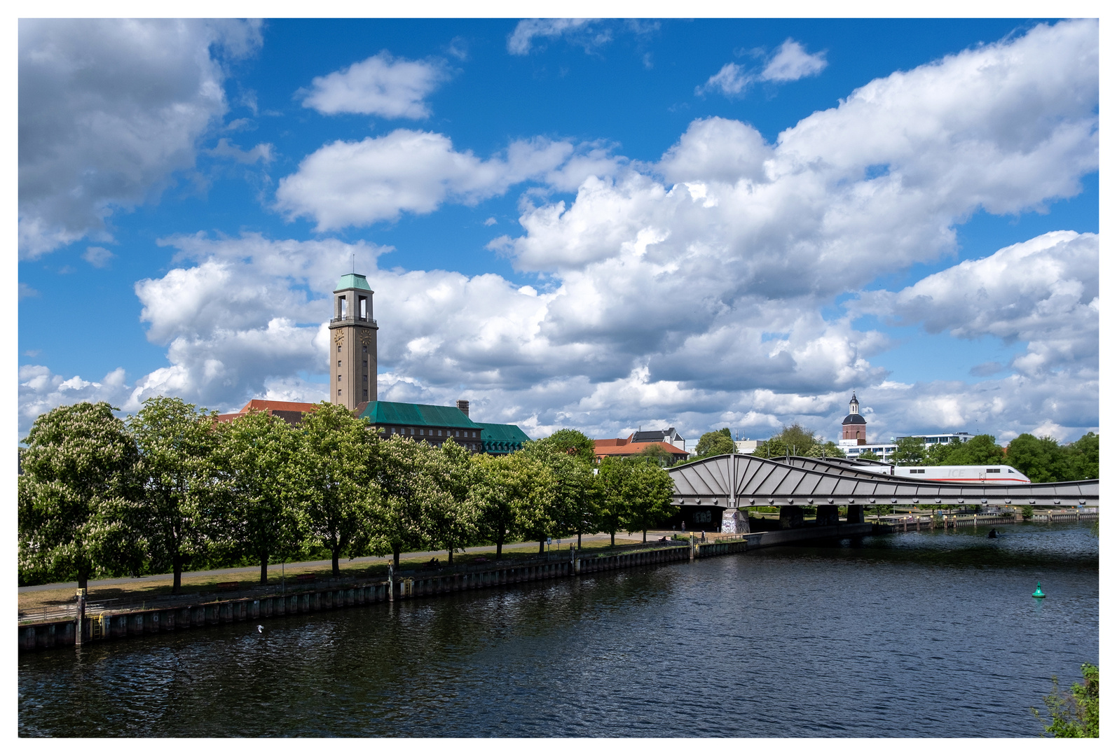 Spandauer Klassiker Foto & Bild berlin, spandau, ice Bilder auf