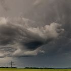 Spannung liegt in der Luft, so ein Wolkenbild bekommt nicht alle Tage vor die Linse, heute... 